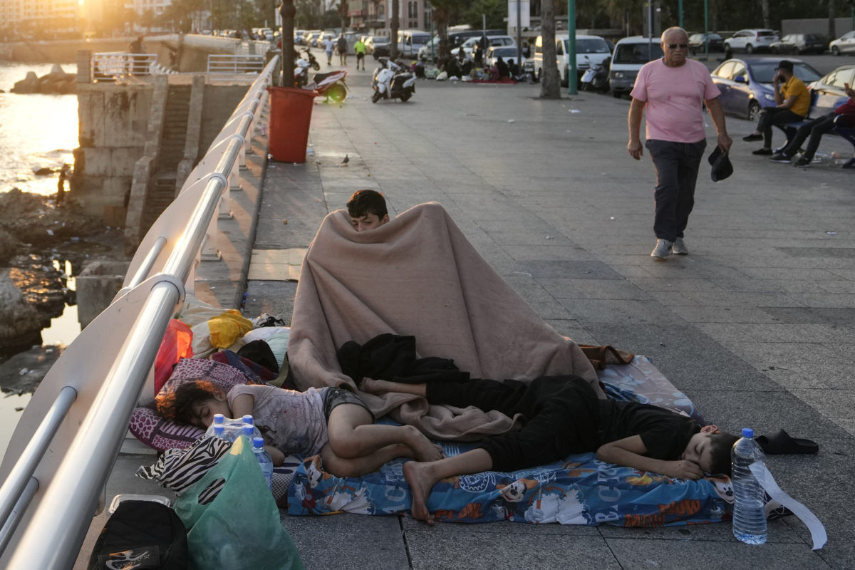 Δραματική αύξηση προσφύγων από τον Λίβανο προς τη Συρία εξαιτίας ισραηλινών βομβαρδισμών